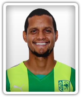 Roberto Rosales